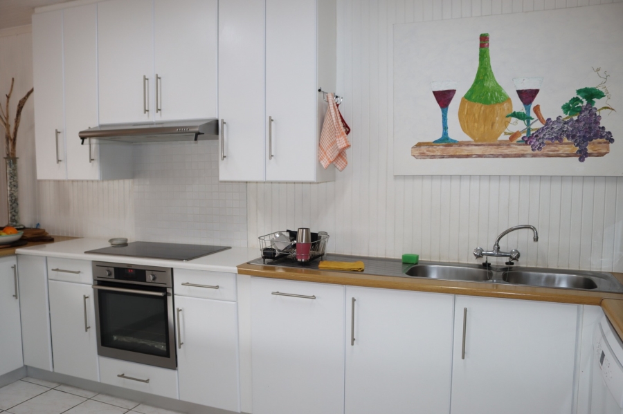 7 Bedroom Property for Sale in Kleinmond Western Cape